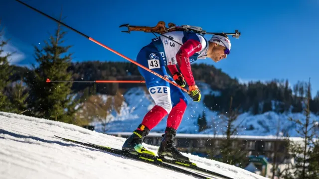 Sestřih stíhačky biatlonistů v Annecy