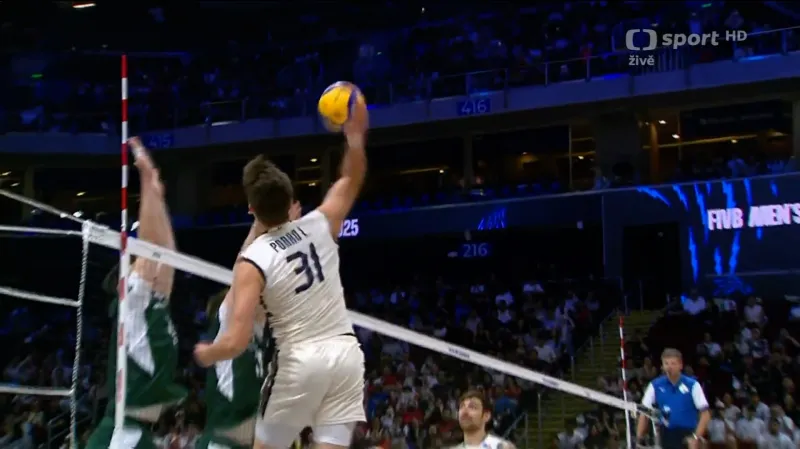 Dlouhá výměna a koncovka 3. setu semifinále Itálie – Polsko