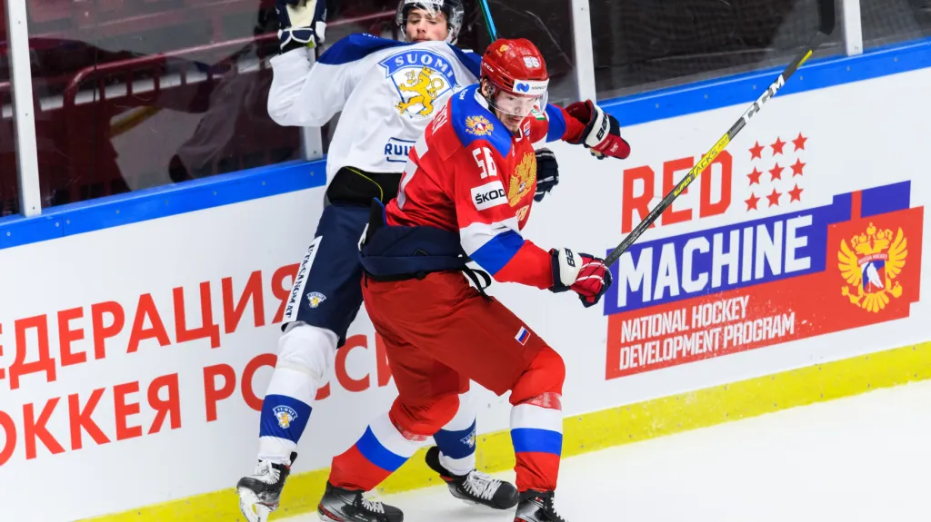 Aleksandr Alexejev důrazně odstavuje Markuse Nurmiho