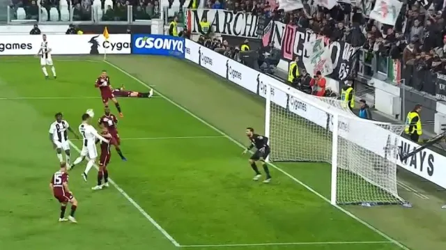 Ronaldo zařídil Juventusu alespoň bod v derby proti Turínu