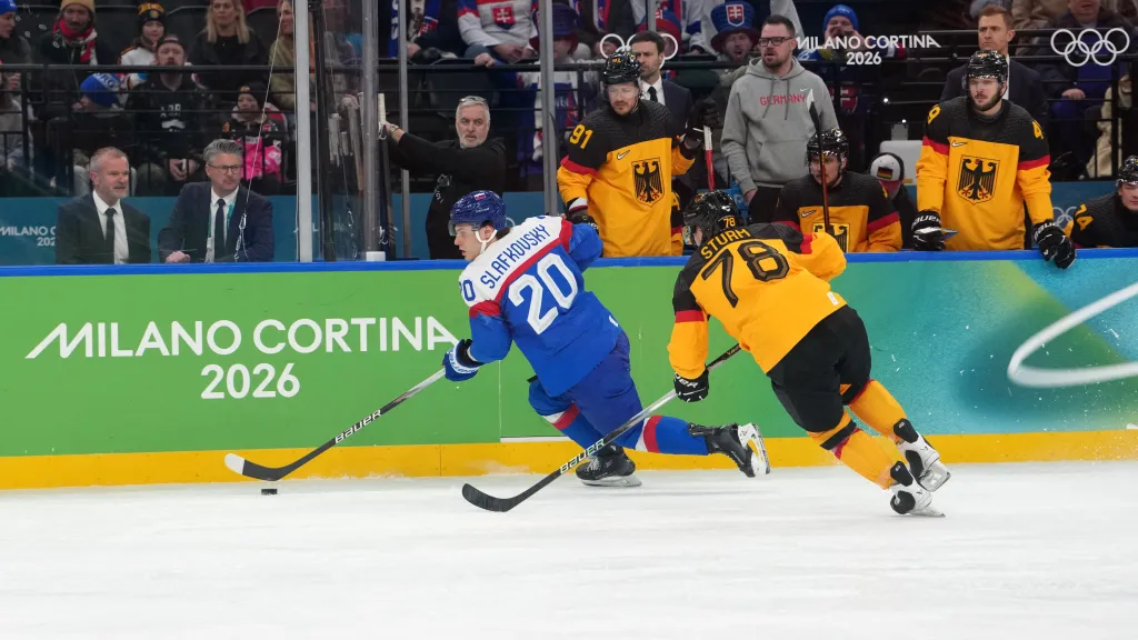 Juraj Slafkovský ve čtvrtfinále proti Německu