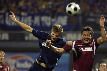 Hráči Hearts nyní bojují i mimo hřiště