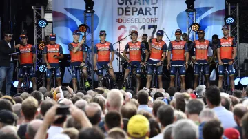 Ondřej Cink se svým týmem Bahrajn-Merida na slavnostní týmové prezentaci