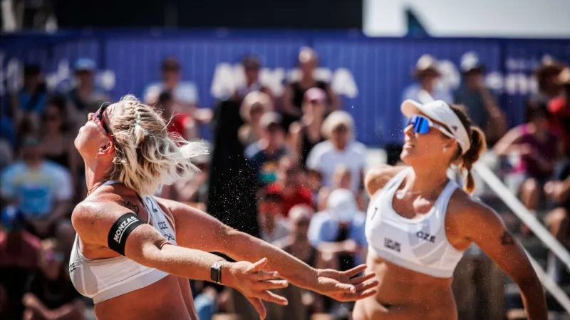 Marie-Sára Štochlová a Barbora Hermannová