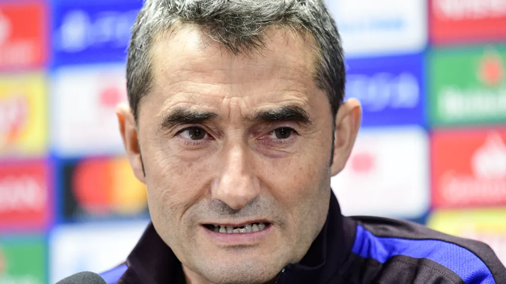 Trenér Barcelony Ernesto Valverde