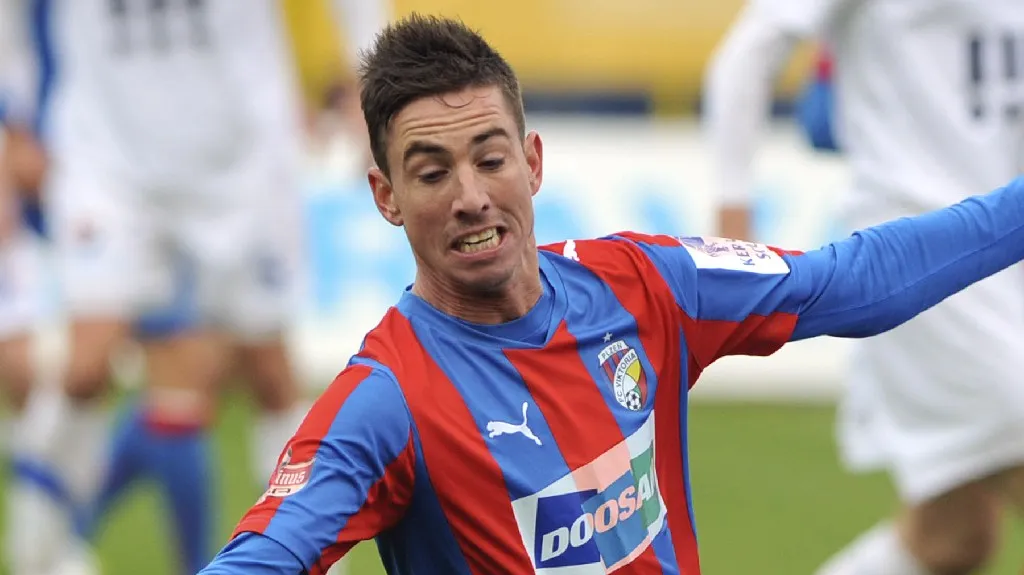 První gól Milana Petržely (2:0) a následná oslava branky