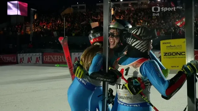 Finálový souboj Švýcarsko – Itálie v paralelním závodě družstev na MS