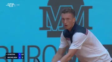 Lehečka v Madridu zvládl duel s Američanem Michelsenem