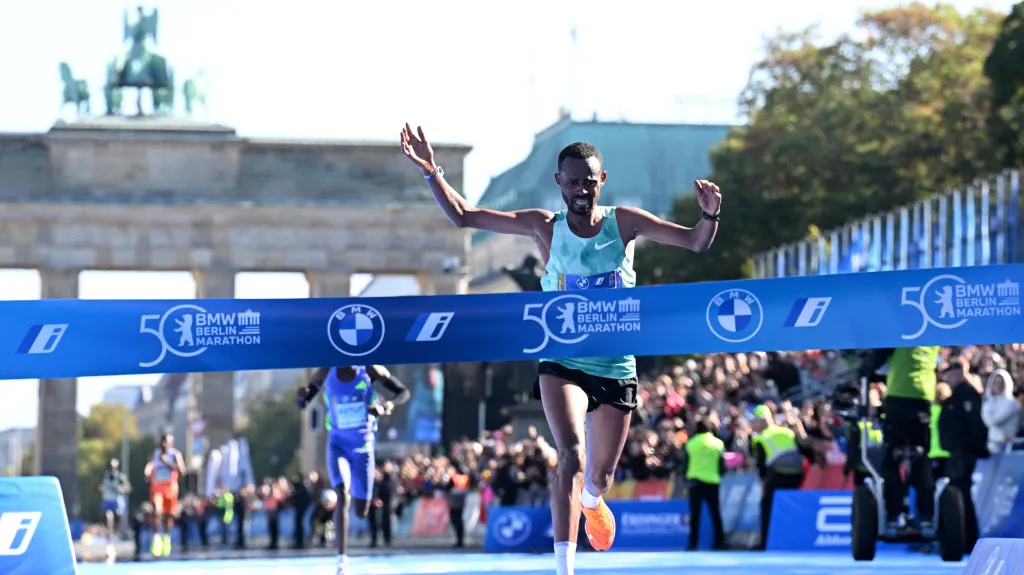 Jubilejní 50. ročník Berlínského maratonu vyhrál Milkesa Mengesha