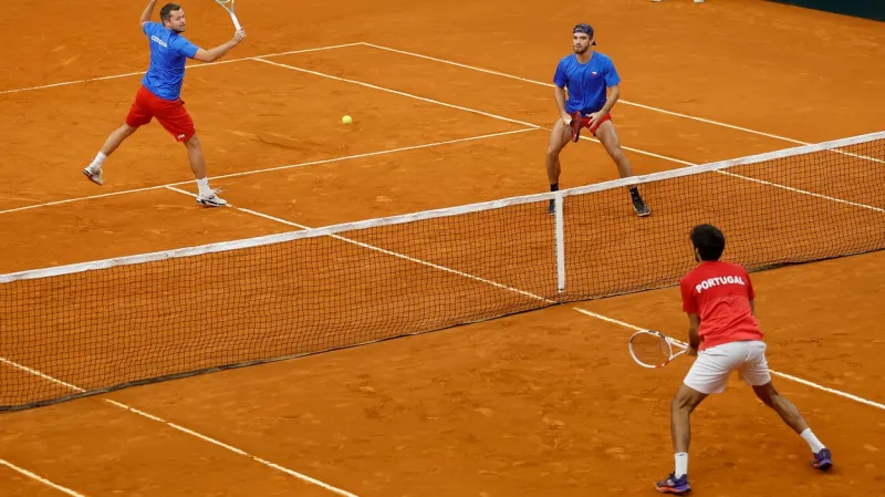 Adam Pavlásek (vlevo) a Tomáš Macháč v akci