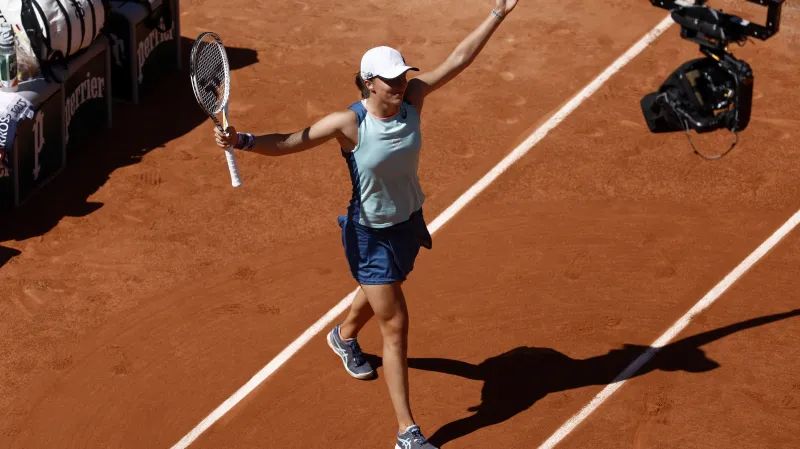 Světová jednička Iga Šwiateková na Roland Garros