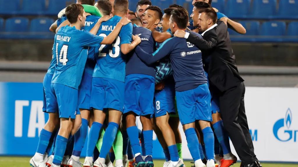 Slavící hráči Zenitu Petrohrad