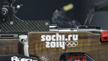 Střelba zlaté biatlonistky Darji Domračevové