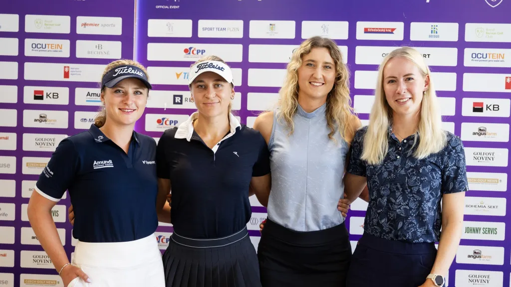 Sára Kousková, Jana Melichová, Patricie Macková a Tereza Melecká před turnajem Tipsport Czech Ladies Open