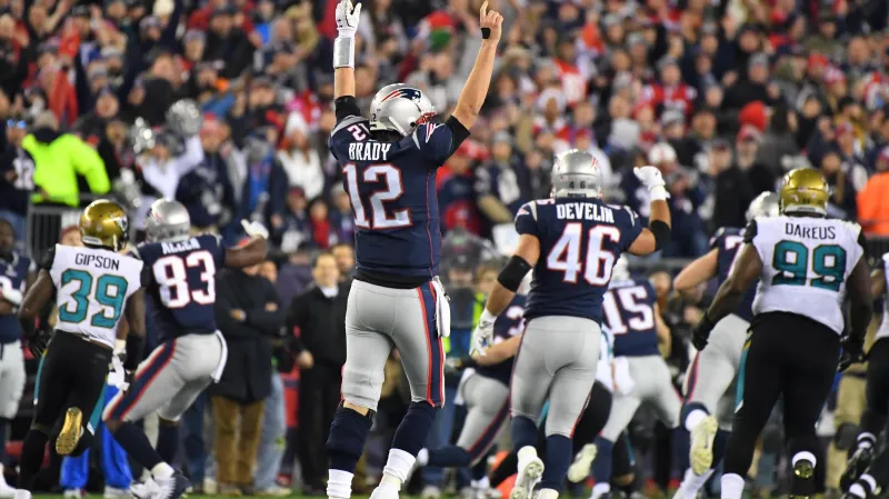 Hráči New England Patriots slaví postup do Super Bowlu