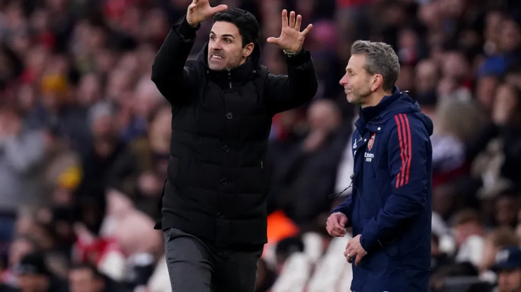 Trenér Arsenalu Mikel Arteta prožil proti Bournemouthu hodně emotivní zápas