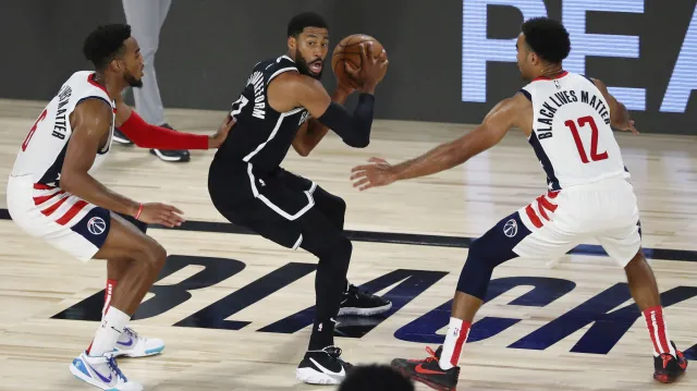 Brooklyn se výhrou nad Washingtonem přiblížil postupu do play-off