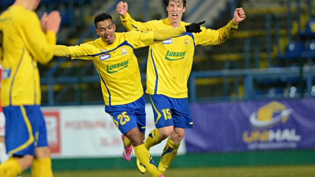 Slavící fotbalisté Zlína