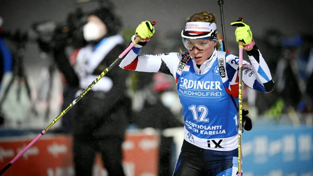 Markéta Davidová během sprintu SP v Kontiolahti