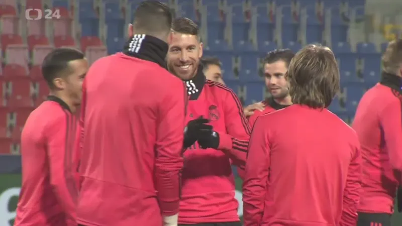 Real už je v Plzni, Viktorii čeká fotbalový svátek