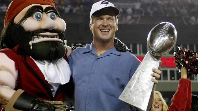 Jon Gruden po vítězství v Super Bowlu