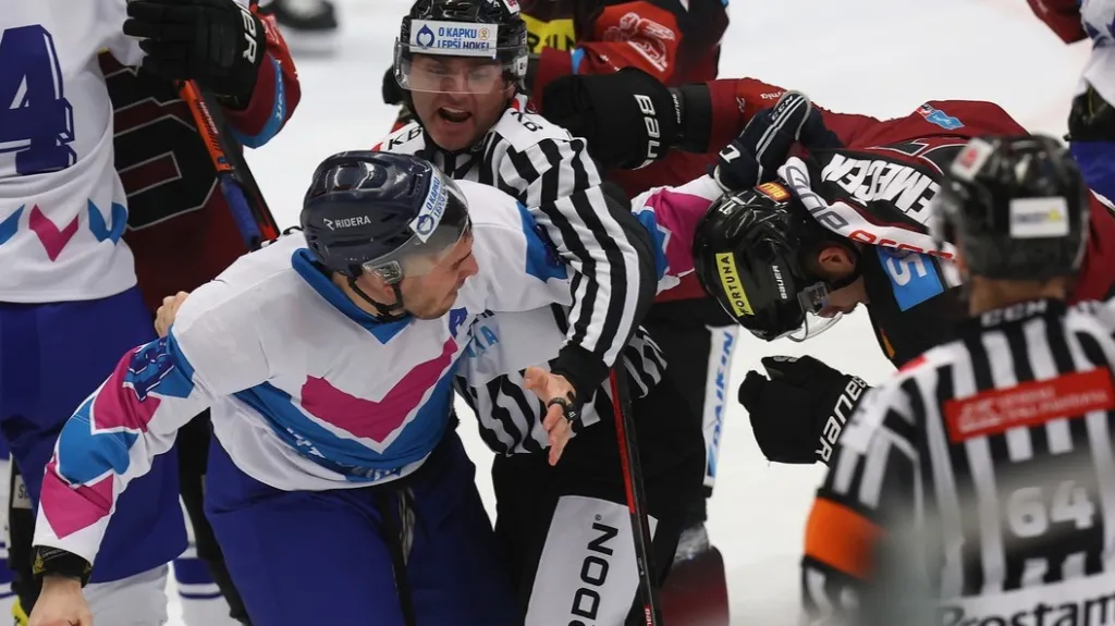 Dominik Lakatoš v jednostranné bitce s Davidem Němečkem