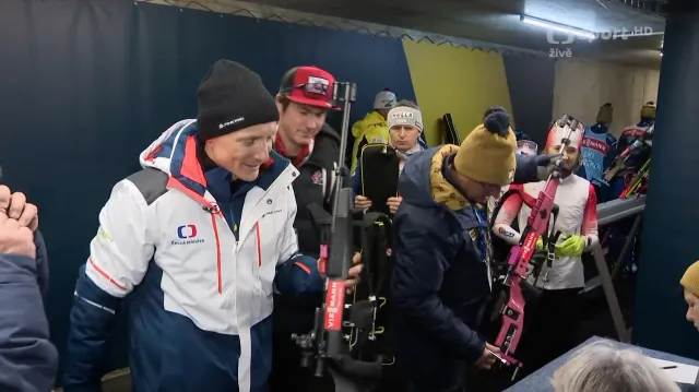 Ondřej Moravec na kontrole zbraní