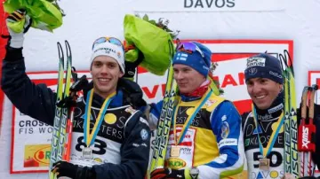 Matti Heikkinen, Marcus Hellner a Maurice Manificat na stupních vítězů