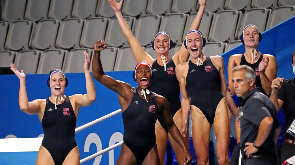 Radost amerických olympijských vítězek vodního póla