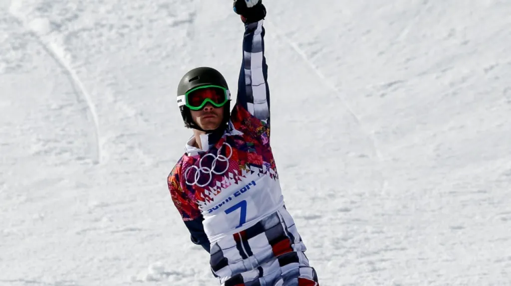 Domácí závodník Vic Wild se raduje z olympijského triumfu