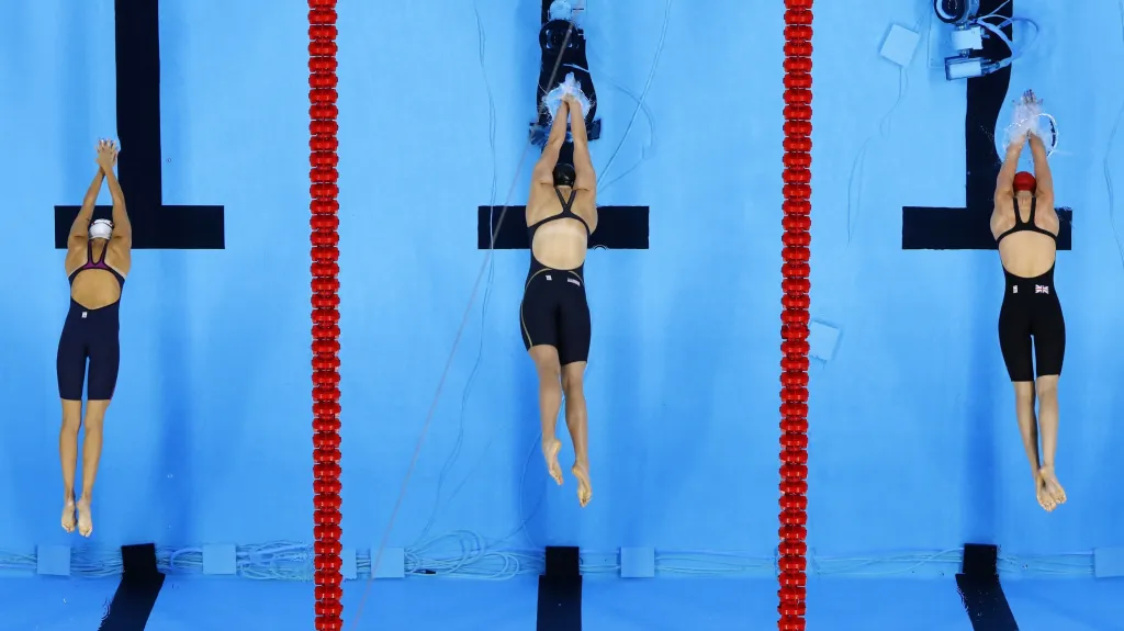 Katie Ledecká, Boglarka Kapasová a Jazmin Carlinová