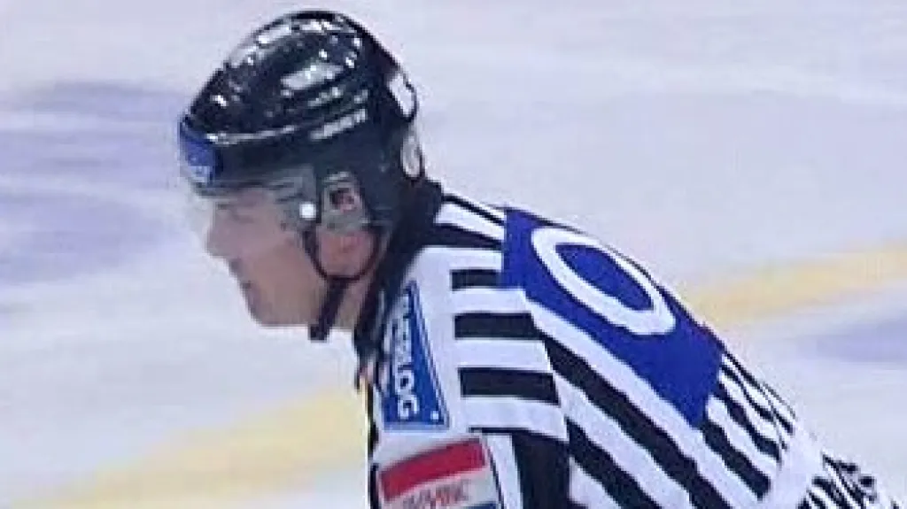 Hokejový rozhodčí