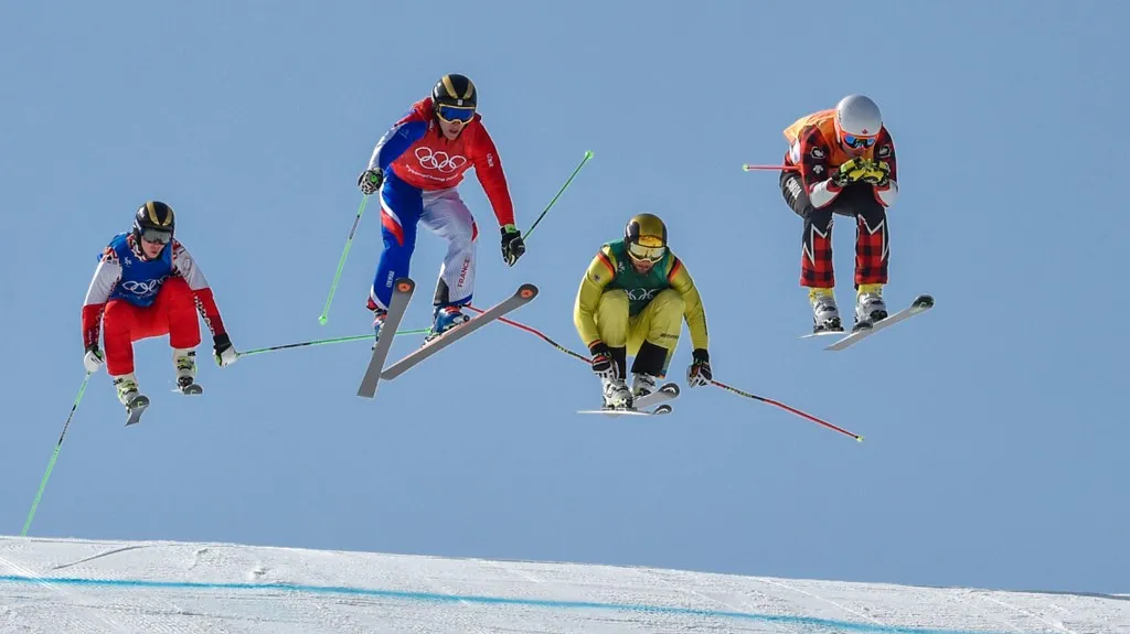 Kanadský skikrosař Dave Duncan (zcela vpravo)