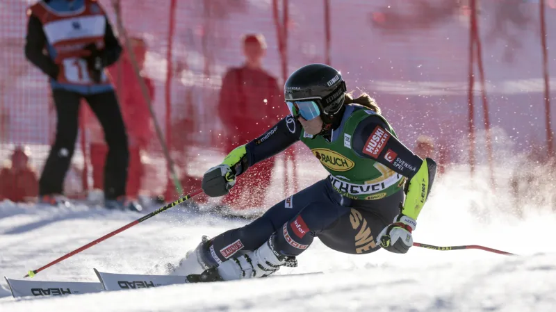 Závěrečné tři jízdy obřího slalomu v Courchevelu