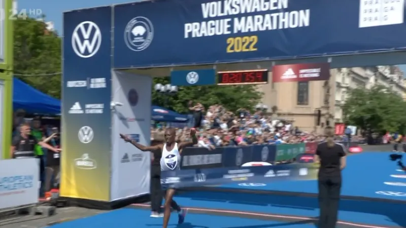 Kigen a Borechaová ovládli Pražský maraton