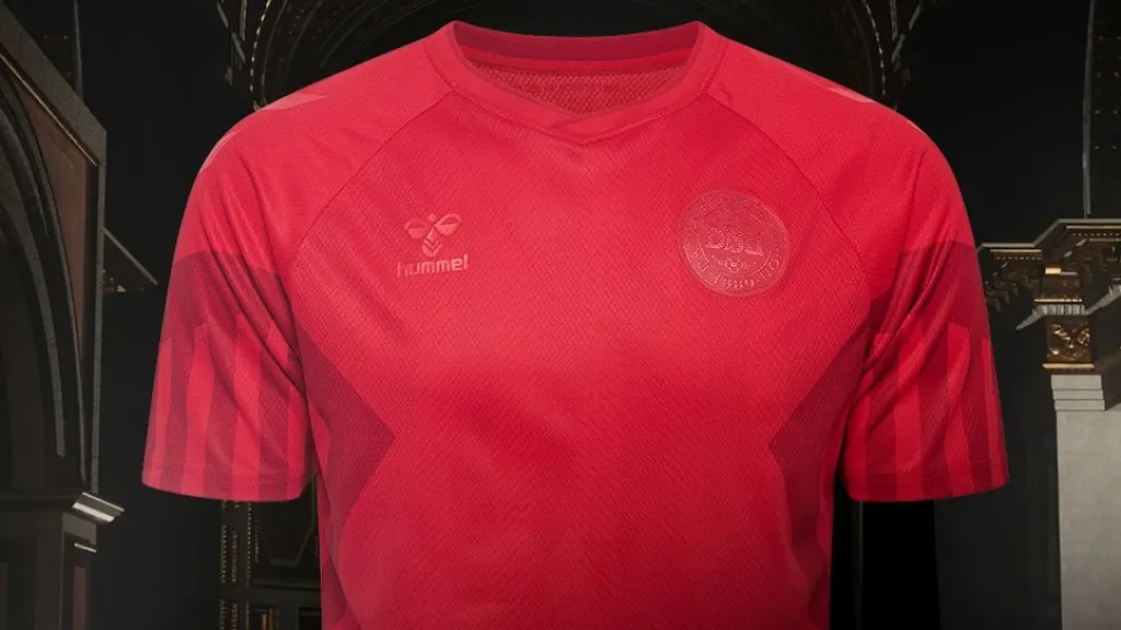 Jeden z dresů navržených pro MS v Kataru