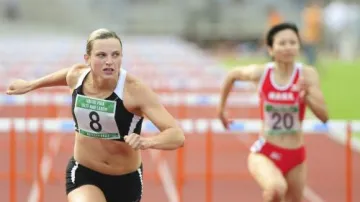 Lucie Škrobáková vyhrála závod na 100 metrů překážek na mítinku v Ústí nad Labem