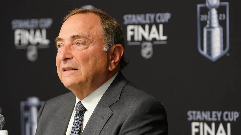 Komisař NHL Gary Bettman
