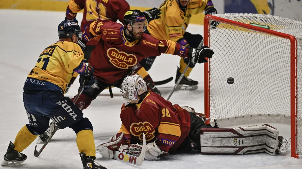 Zlínský Jesse Paukku zakončuje v utkání proti Jihlavě