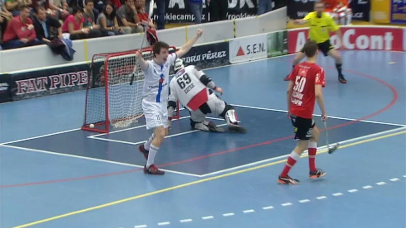 Sestřih šestého semifinále florbalistů Chodov - Střešovice