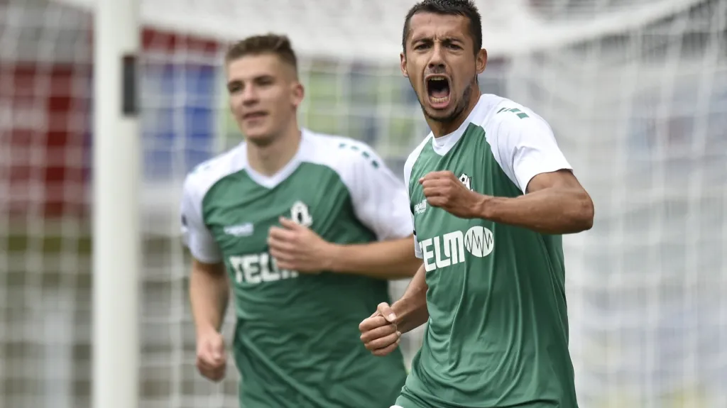 Ivan Schranz z Jablonce oslavuje gól