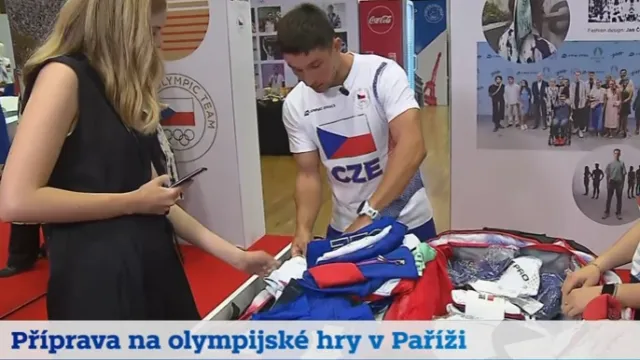 Jiří Prskavec detailně představuje olympijskou kolekci