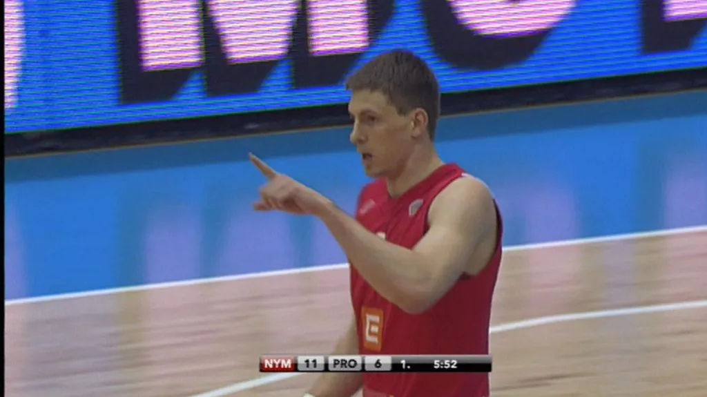 Basketbalisté Nymburka znovu porazili ve finálové sérii Prostějov