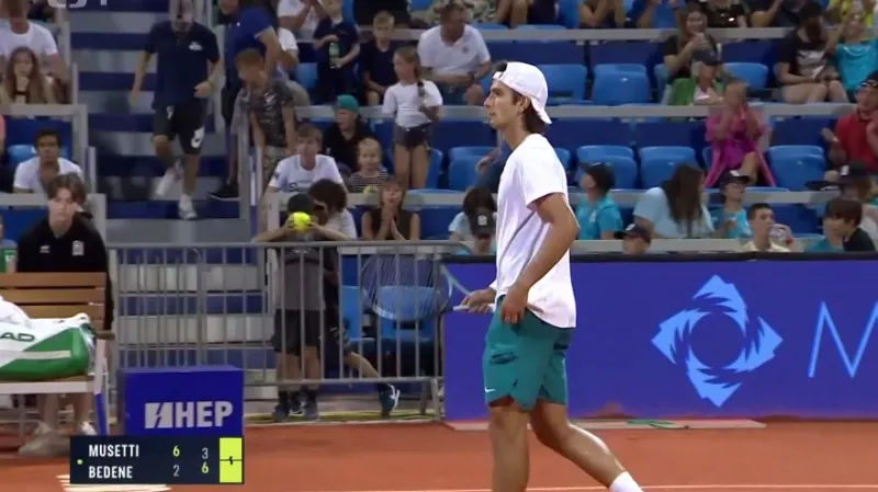 Musetti v Umagu vyřadil Bedeneho