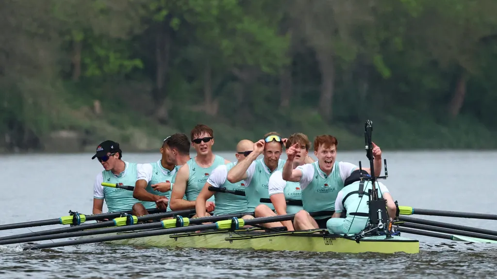 Vítězná osmiveslice Cambridge