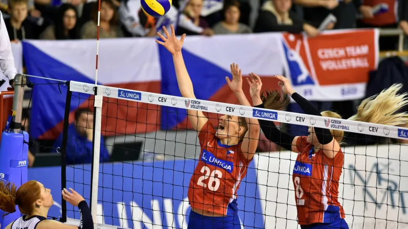 České volejbalistky vydřely vítězství nad Finskem i naději na postup