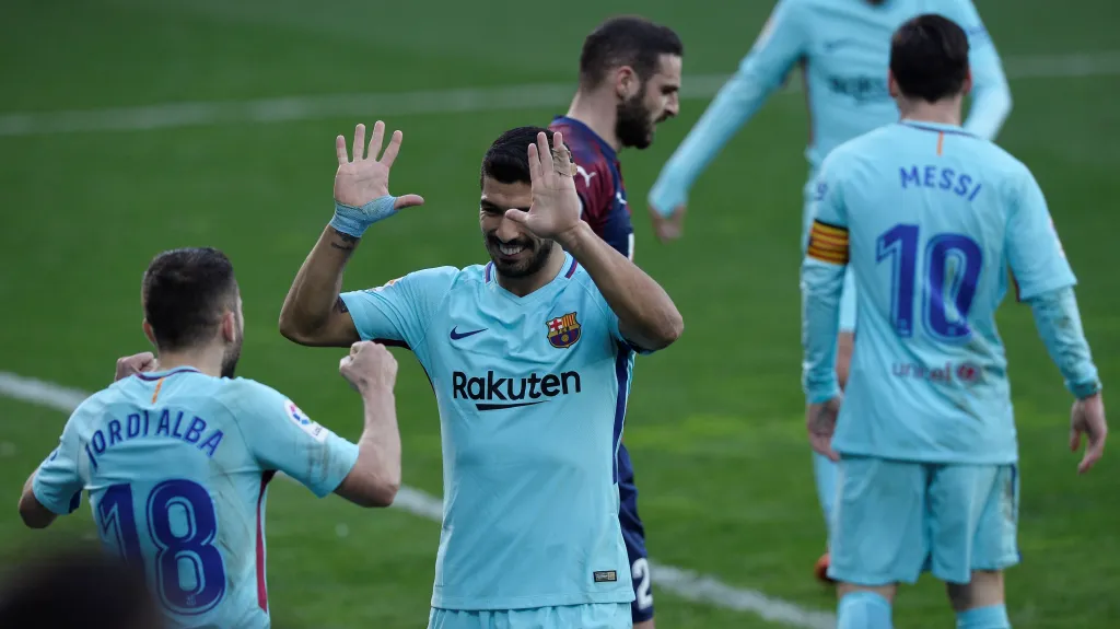 Slavící fotbalisté Barcelony