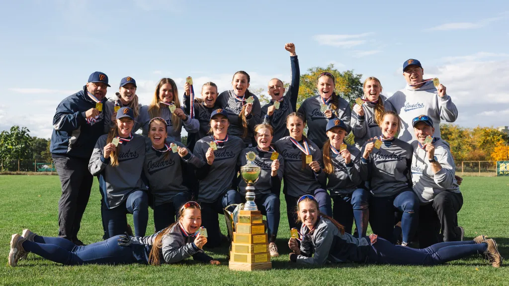 Softbalistky Joudrs Praha slaví extraligový titul