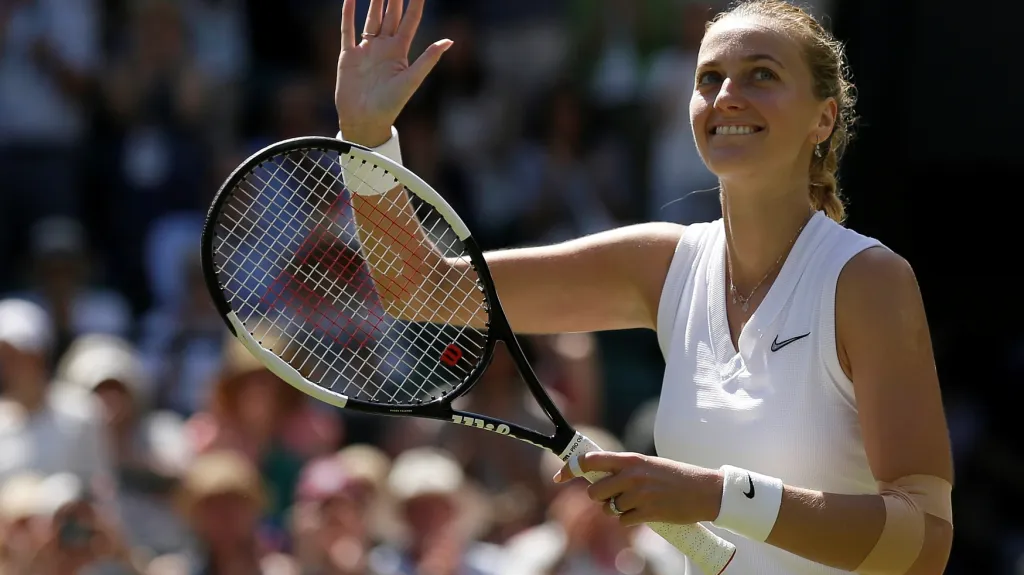 Petra Kvitová se raduje z postupu ve Wimbledonu