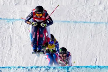 Sandra Näslundová v čele závodu SP ve skikrosu